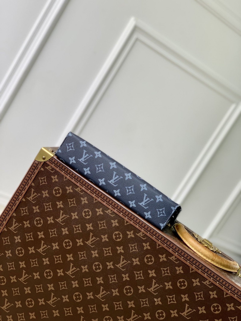 LV Clutch Bags